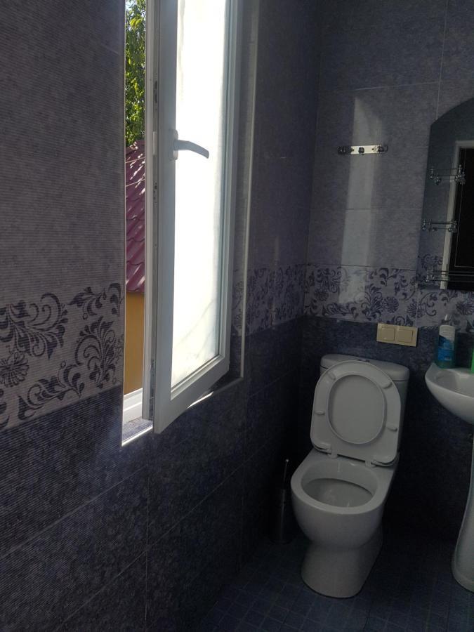 Guest House 2 Floor Батуми Екстериор снимка