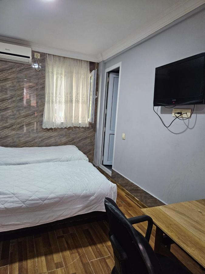 Guest House 2 Floor Батуми Екстериор снимка