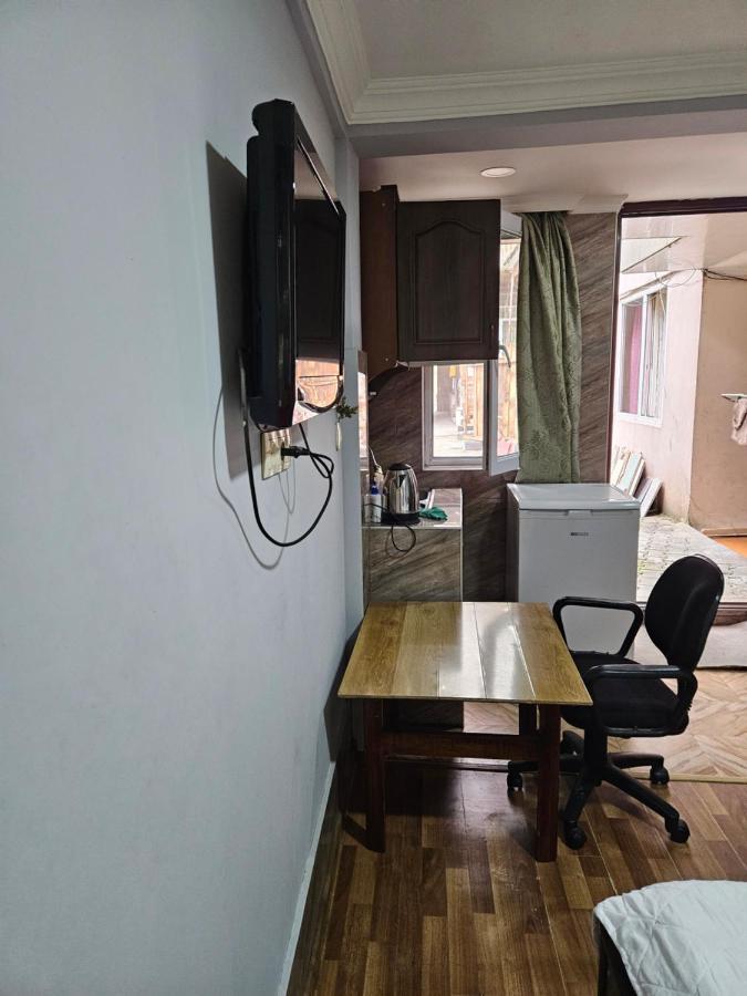 Guest House 2 Floor Батуми Екстериор снимка