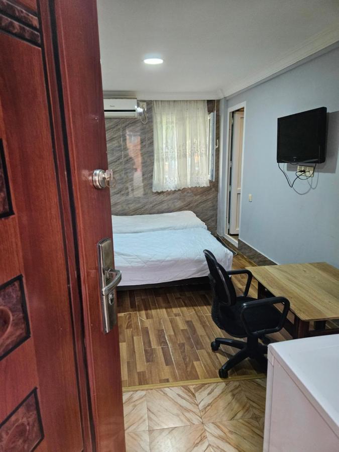 Guest House 2 Floor Батуми Екстериор снимка