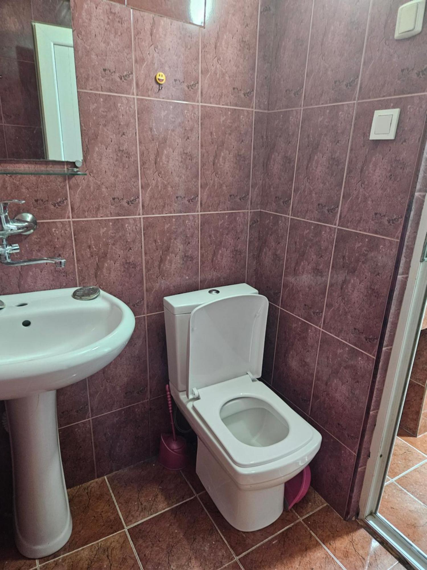 Guest House 2 Floor Батуми Екстериор снимка