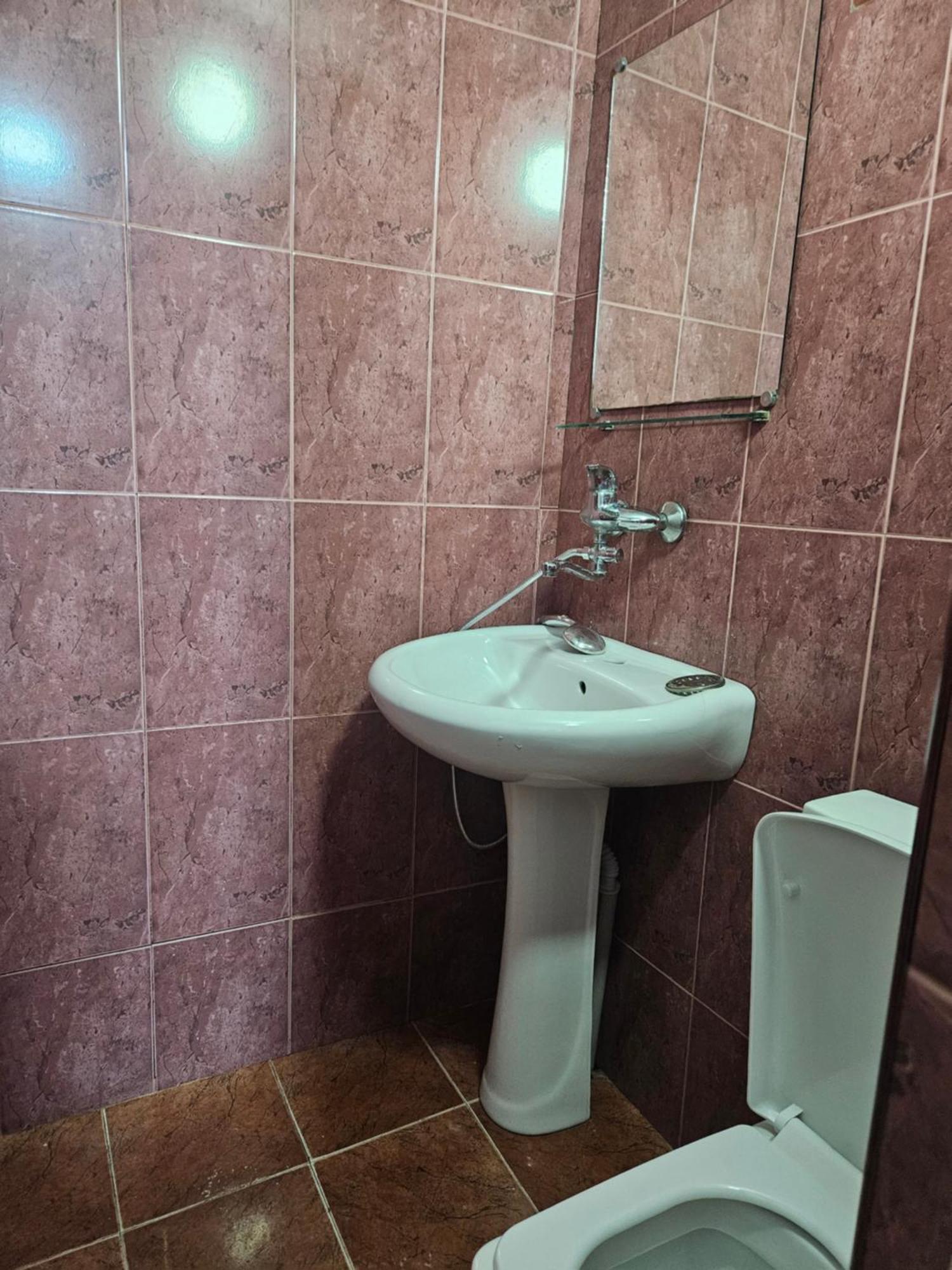 Guest House 2 Floor Батуми Екстериор снимка
