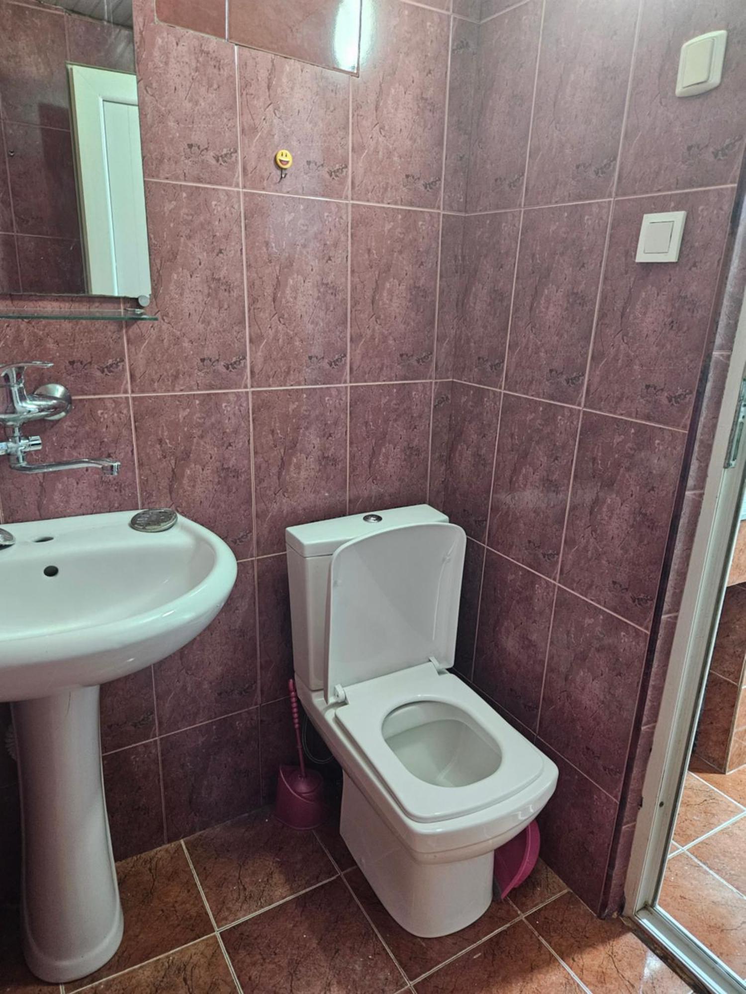 Guest House 2 Floor Батуми Екстериор снимка