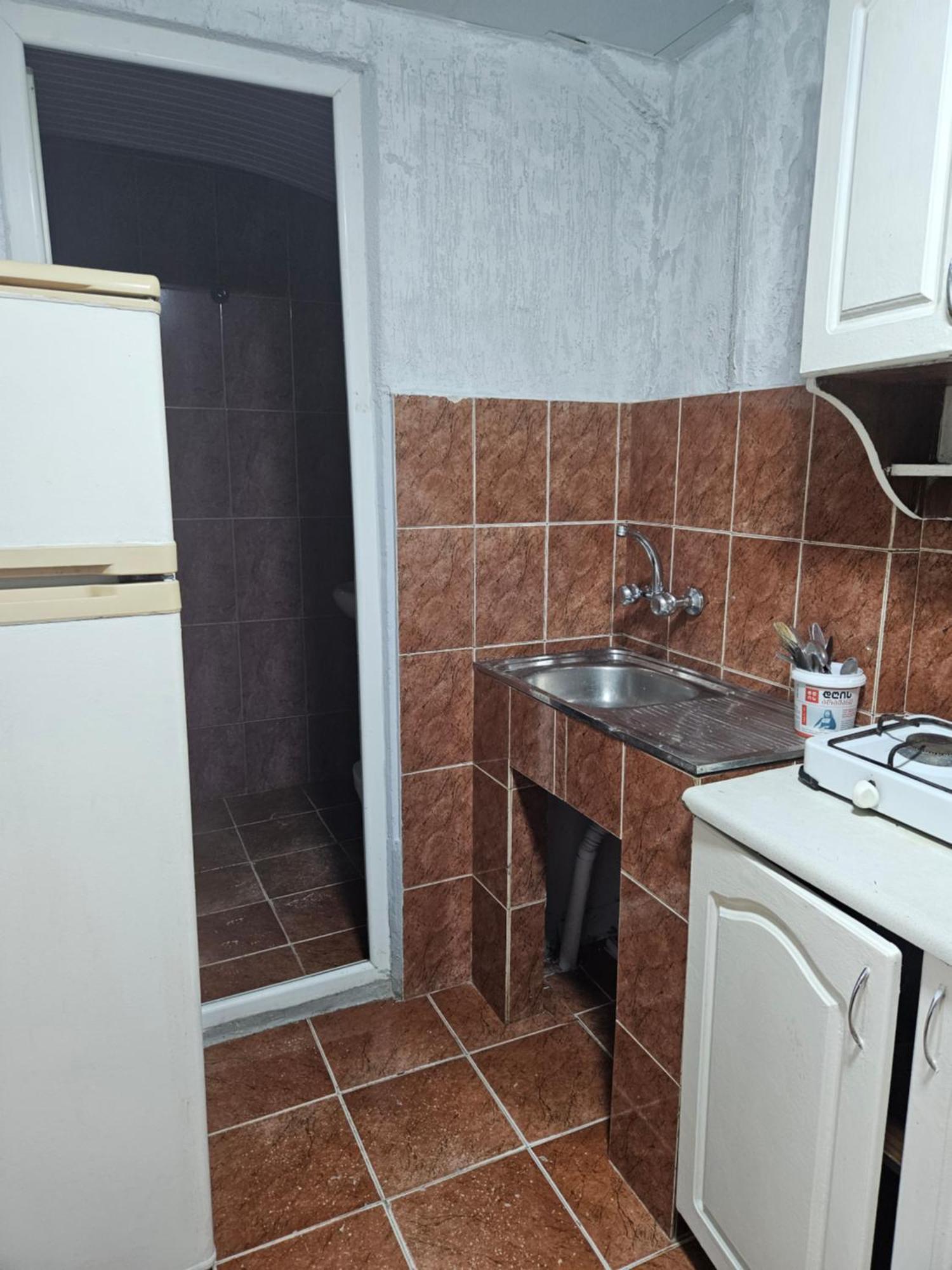 Guest House 2 Floor Батуми Екстериор снимка