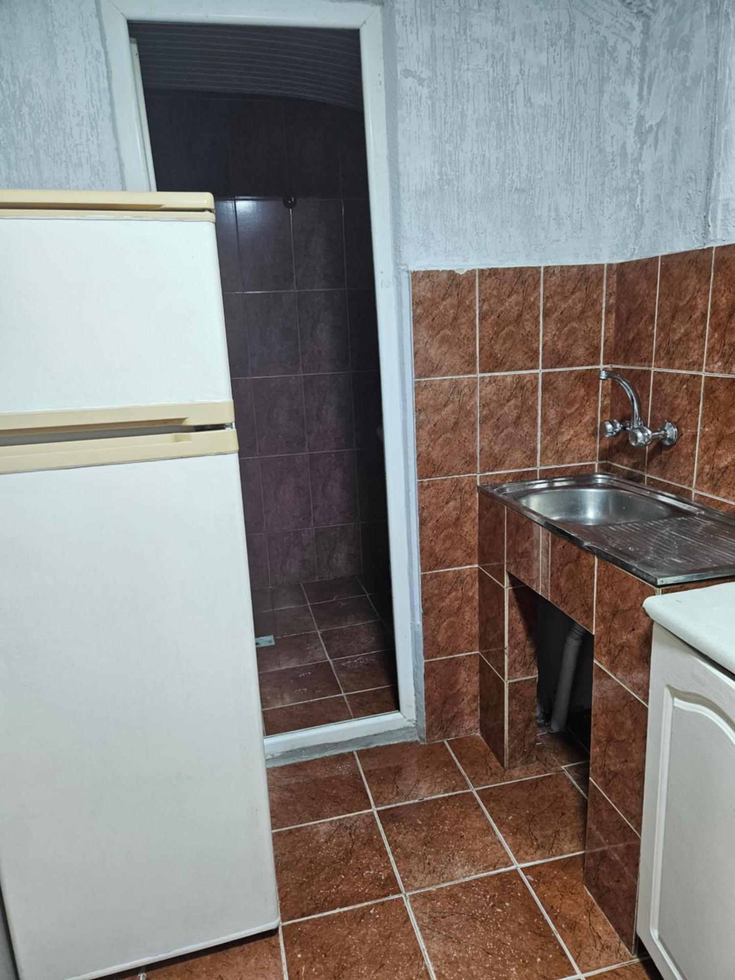 Guest House 2 Floor Батуми Екстериор снимка