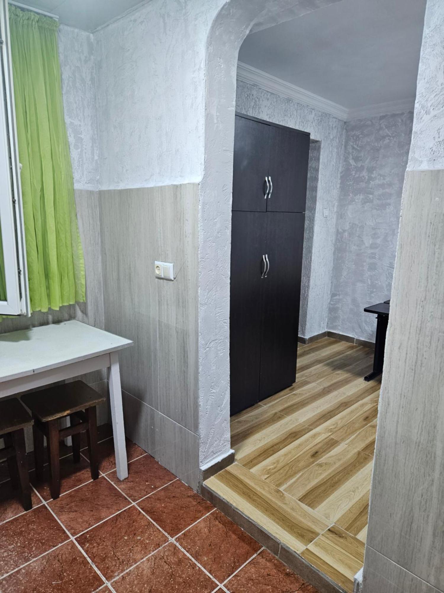 Guest House 2 Floor Батуми Екстериор снимка