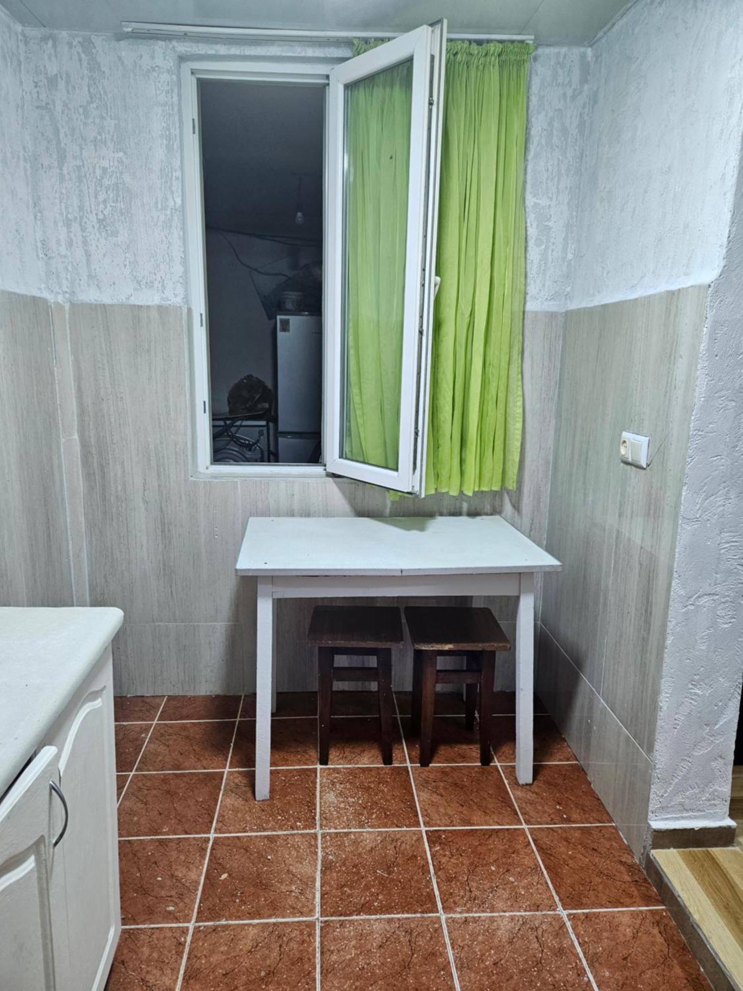 Guest House 2 Floor Батуми Екстериор снимка