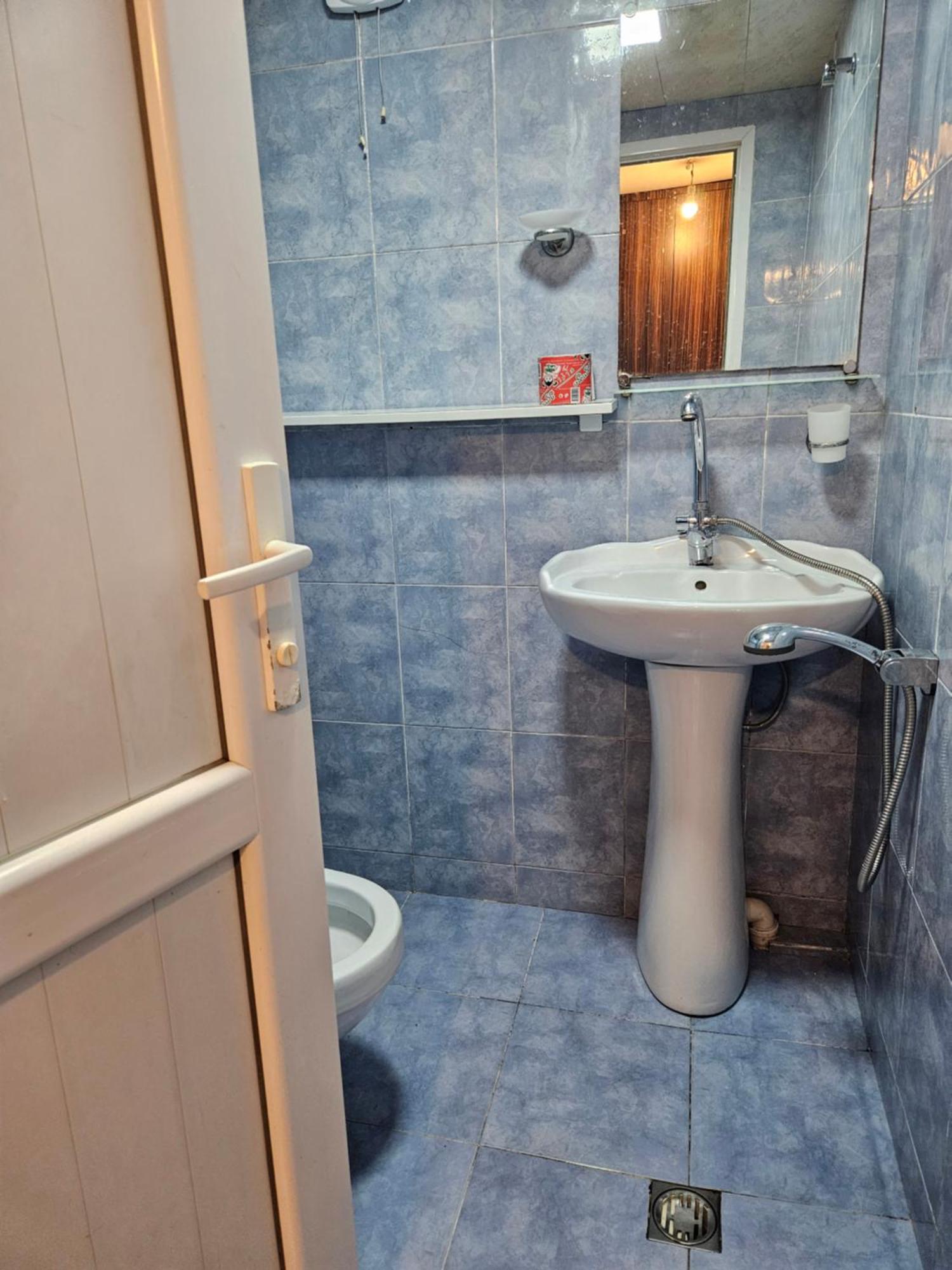 Guest House 2 Floor Батуми Екстериор снимка