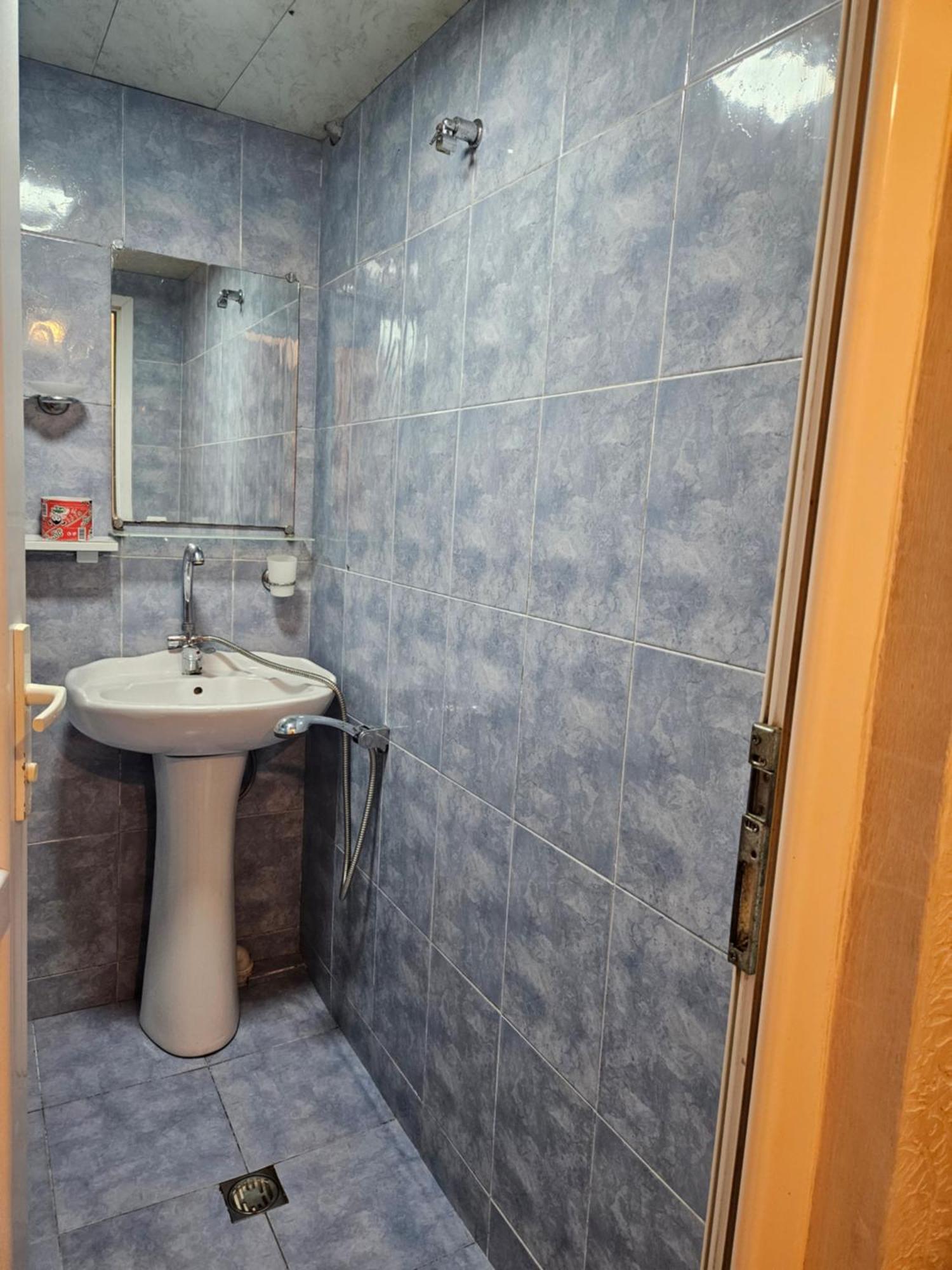 Guest House 2 Floor Батуми Екстериор снимка