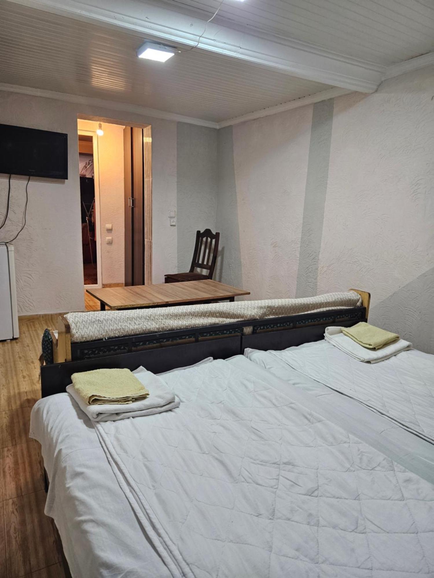 Guest House 2 Floor Батуми Екстериор снимка