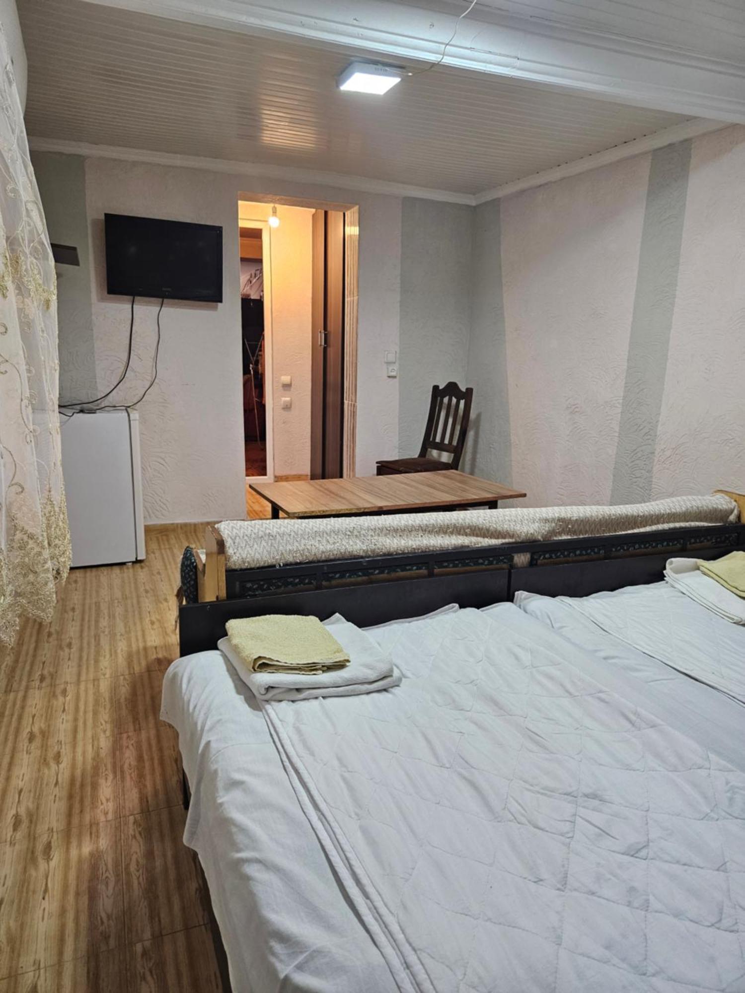 Guest House 2 Floor Батуми Екстериор снимка