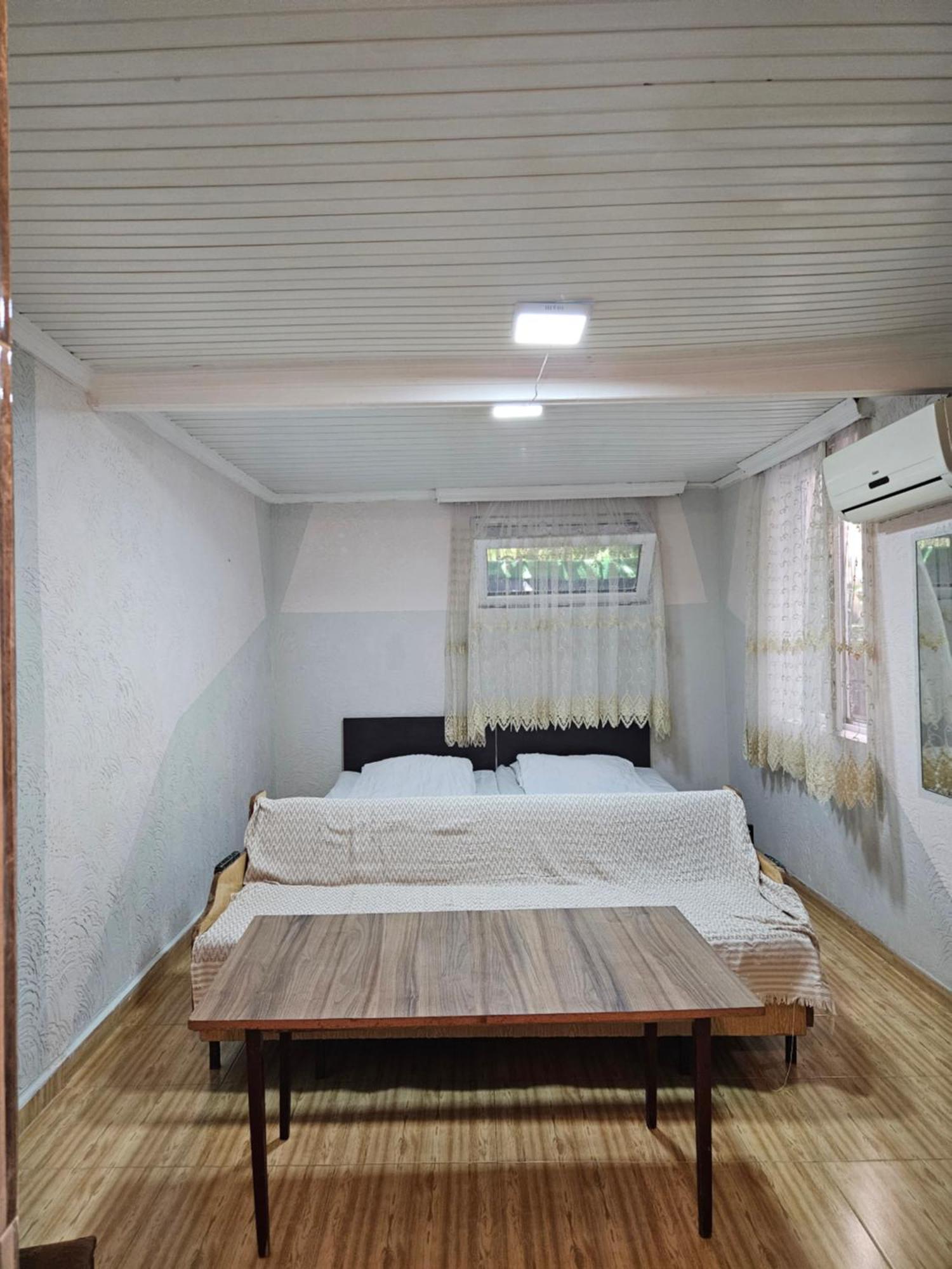 Guest House 2 Floor Батуми Екстериор снимка
