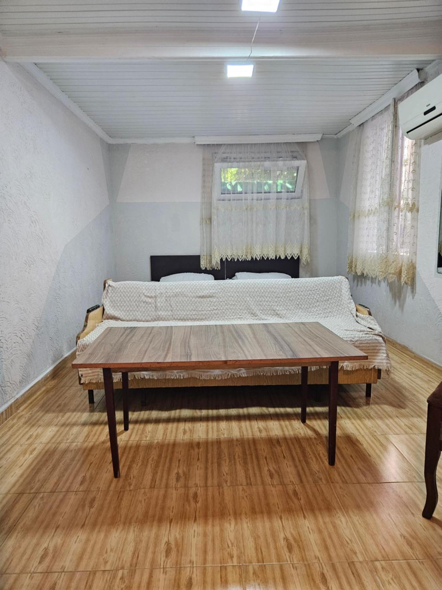 Guest House 2 Floor Батуми Екстериор снимка